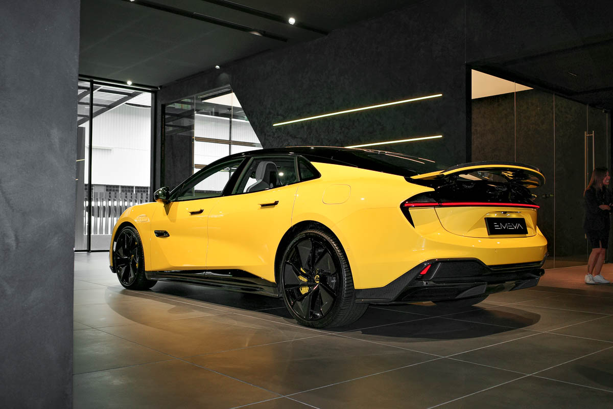 2025 Lotus Emeya 登陆大马：现在只需要RM 459,000起！