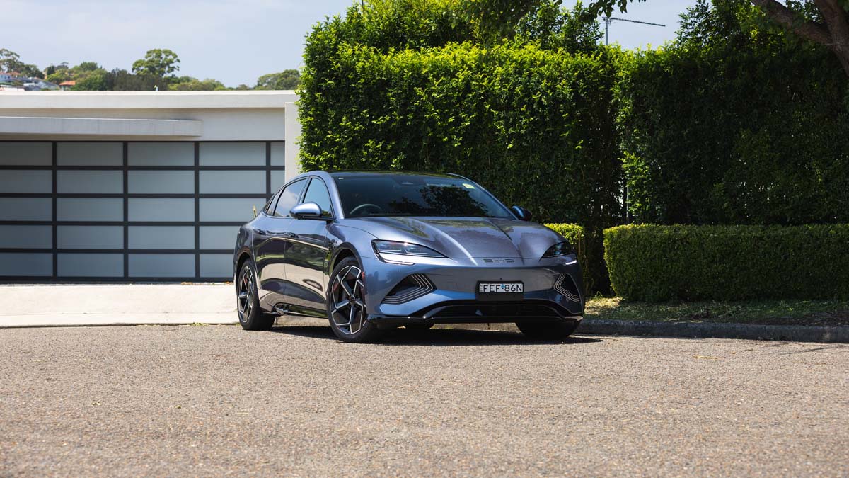 2025 BYD Seal 登陆大马：双车型可选、售价从RM 171,800起！