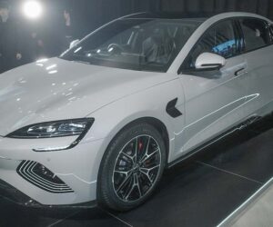 2025 BYD Seal 登陆大马：双车型可选、售价从RM 171,800起！