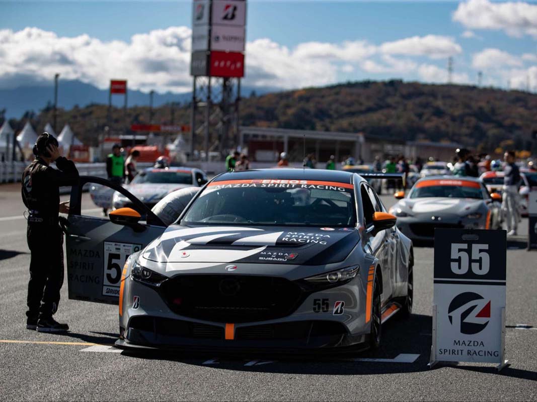 MAZDA SPIRIT RACING MAZDA3 概念车登陆东京，2.5L 涡轮引擎压榨 300 Hp 最大马力！