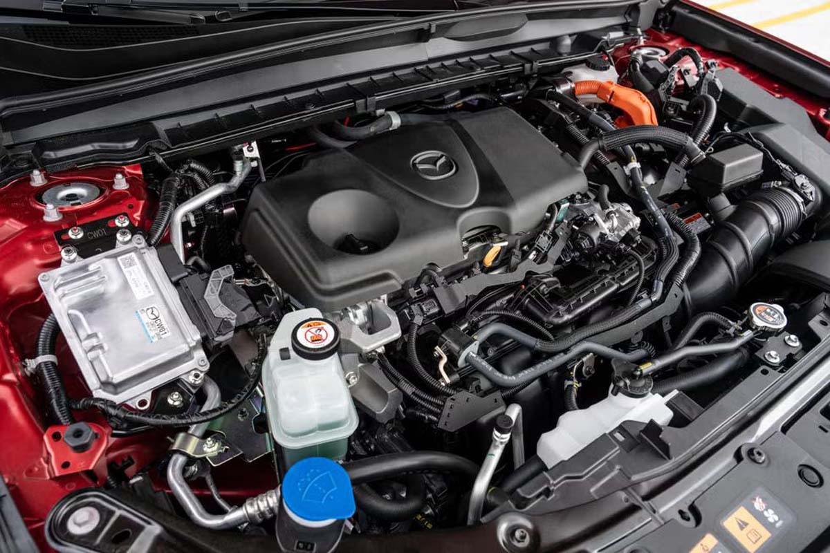 Mazda 希望“掌控自己的技术”，所以不采用 Toyota 混动系统