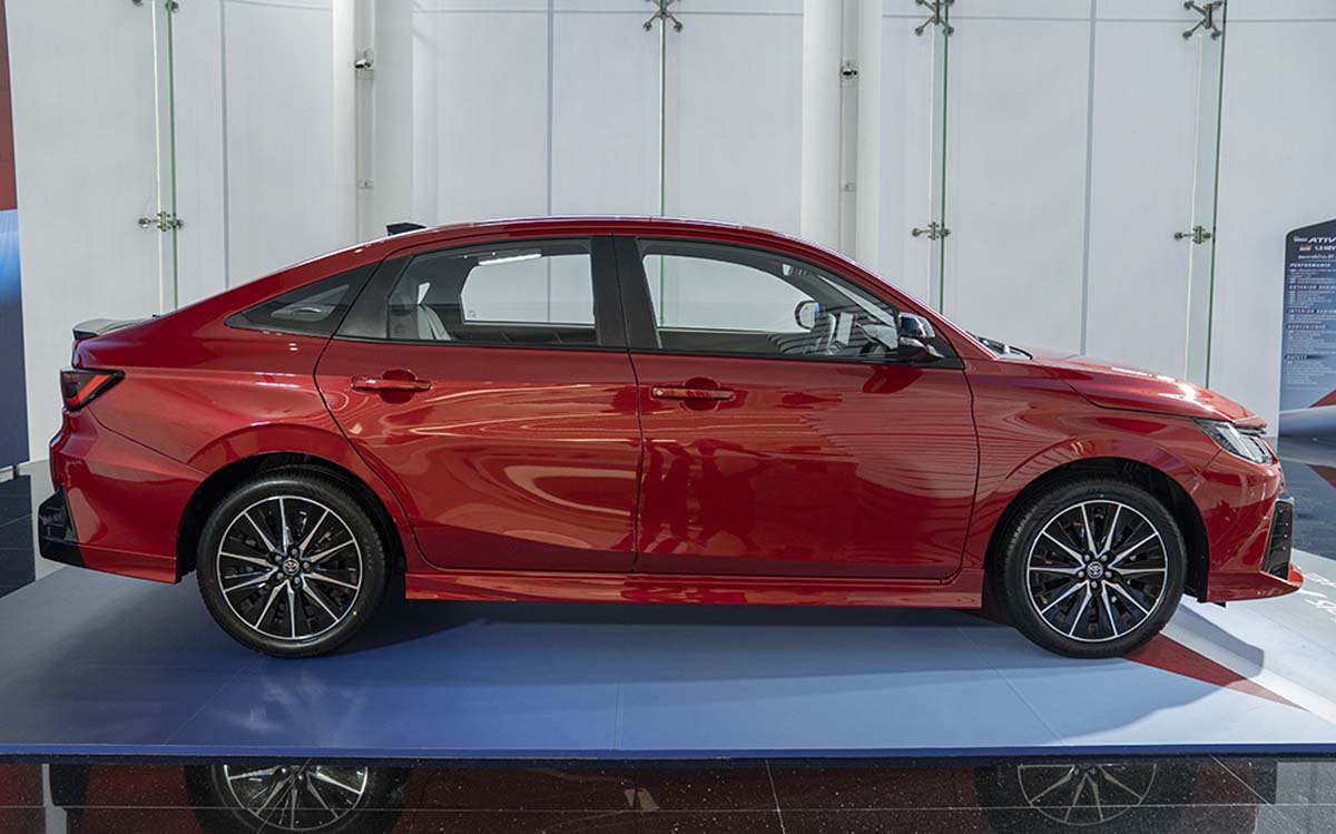 2025 Toyota Vios HEV 正式发布:添加全新GR-S车型、综合油耗29.4 km/L!