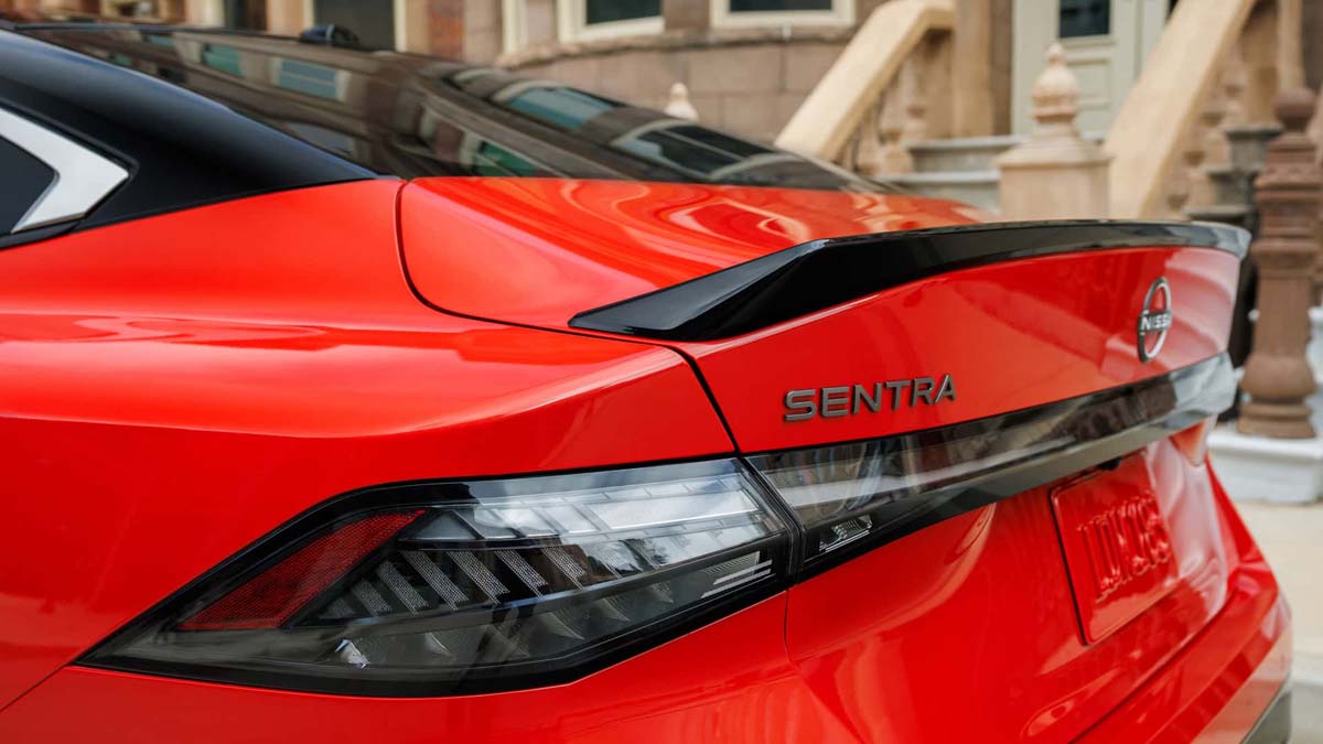 2026 Nissan Sentra 正式发布：全新前卫外观设计、搭2.0L自然进气引擎