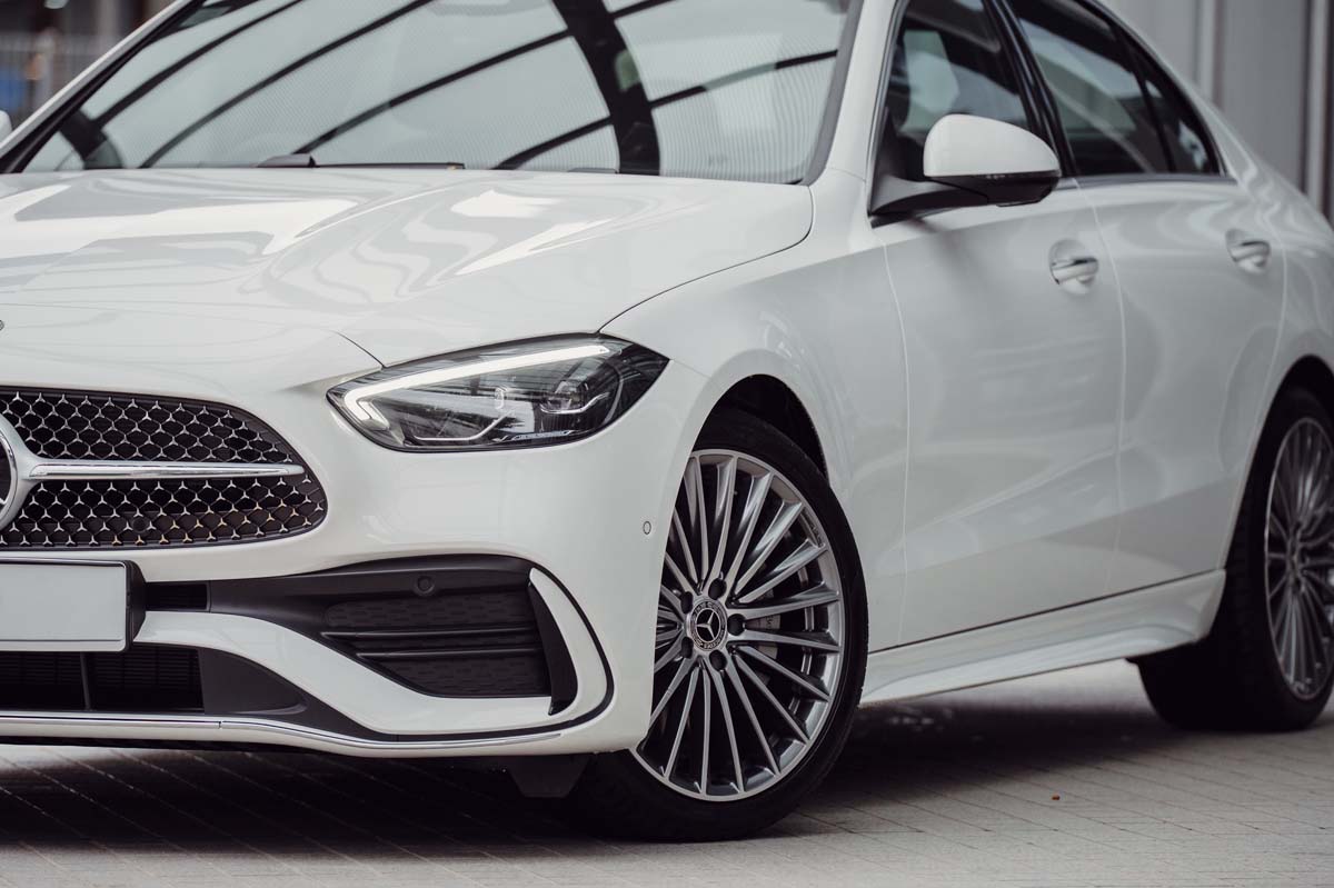 2025 Mercedes-Benz C200 AMG-line 登陆大马：维持1.5L涡轮引擎，全新运动空力套件