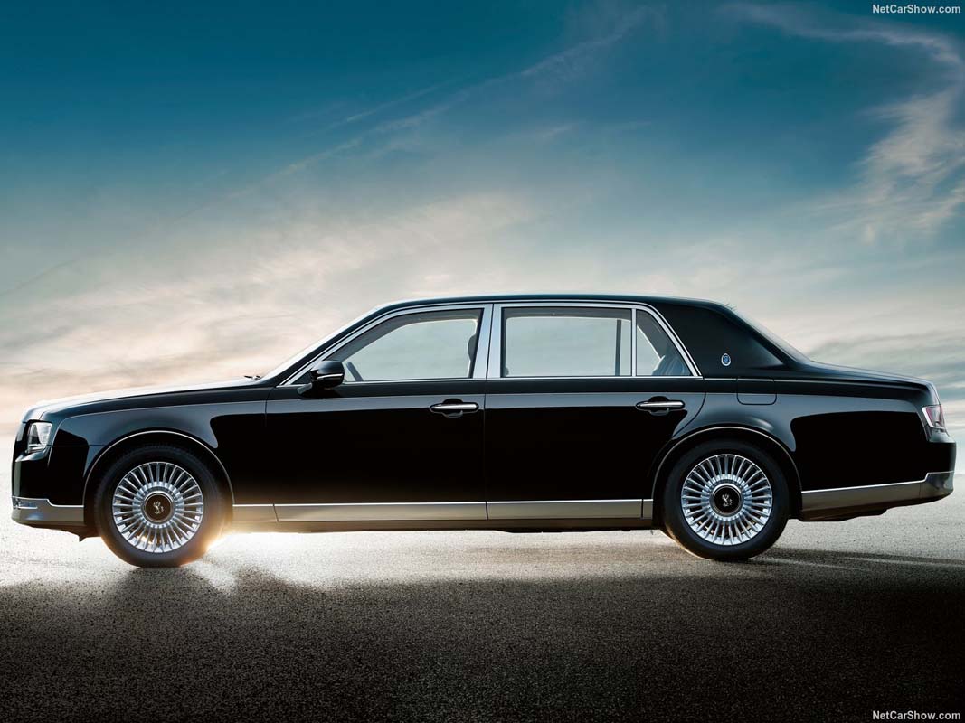 日本的劳斯莱斯！Toyota Century 目前已经可以在大马买到、售价约RM 1,000,000！