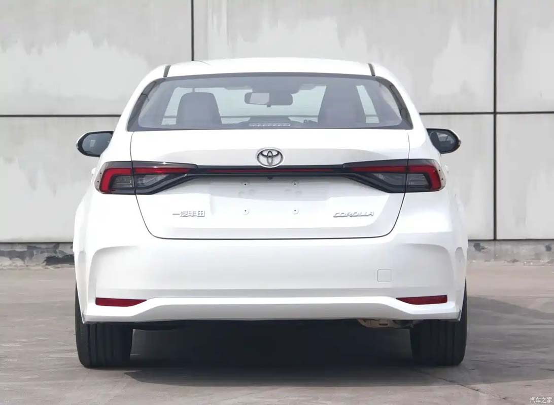 Toyota Corolla Altis 小改款申报图曝光:换搭2.0L自然进气引擎,内装或看齐Prius