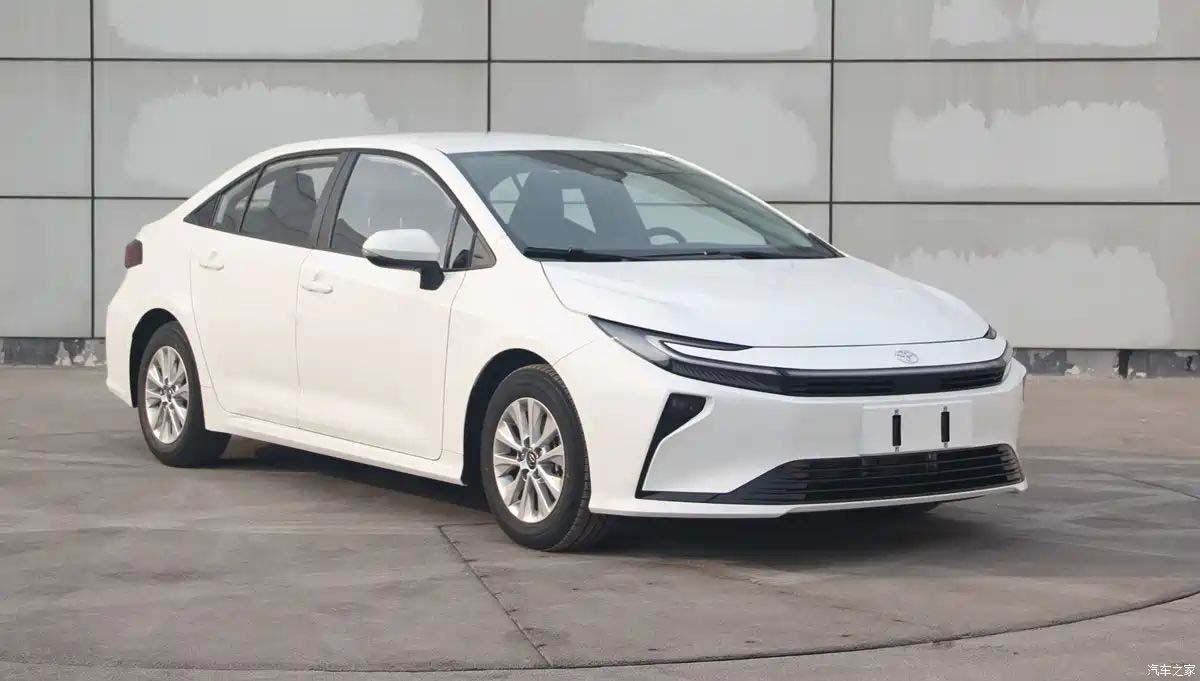 Toyota Corolla Altis 小改款申报图曝光:换搭2.0L自然进气引擎,内装或看齐Prius