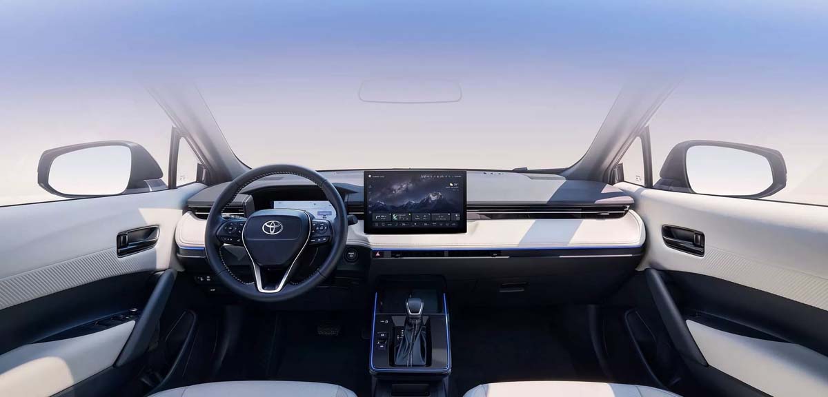 Toyota Frontlander 小改款中国登场：更换超大荧幕、外观设计也更新！