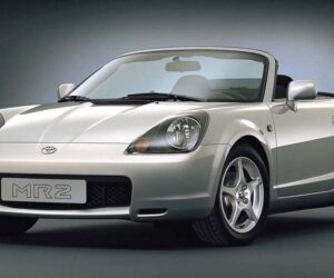 来自日本的平民保时捷！ Toyota MR2 的故事、第一辆中置后驱跑车！