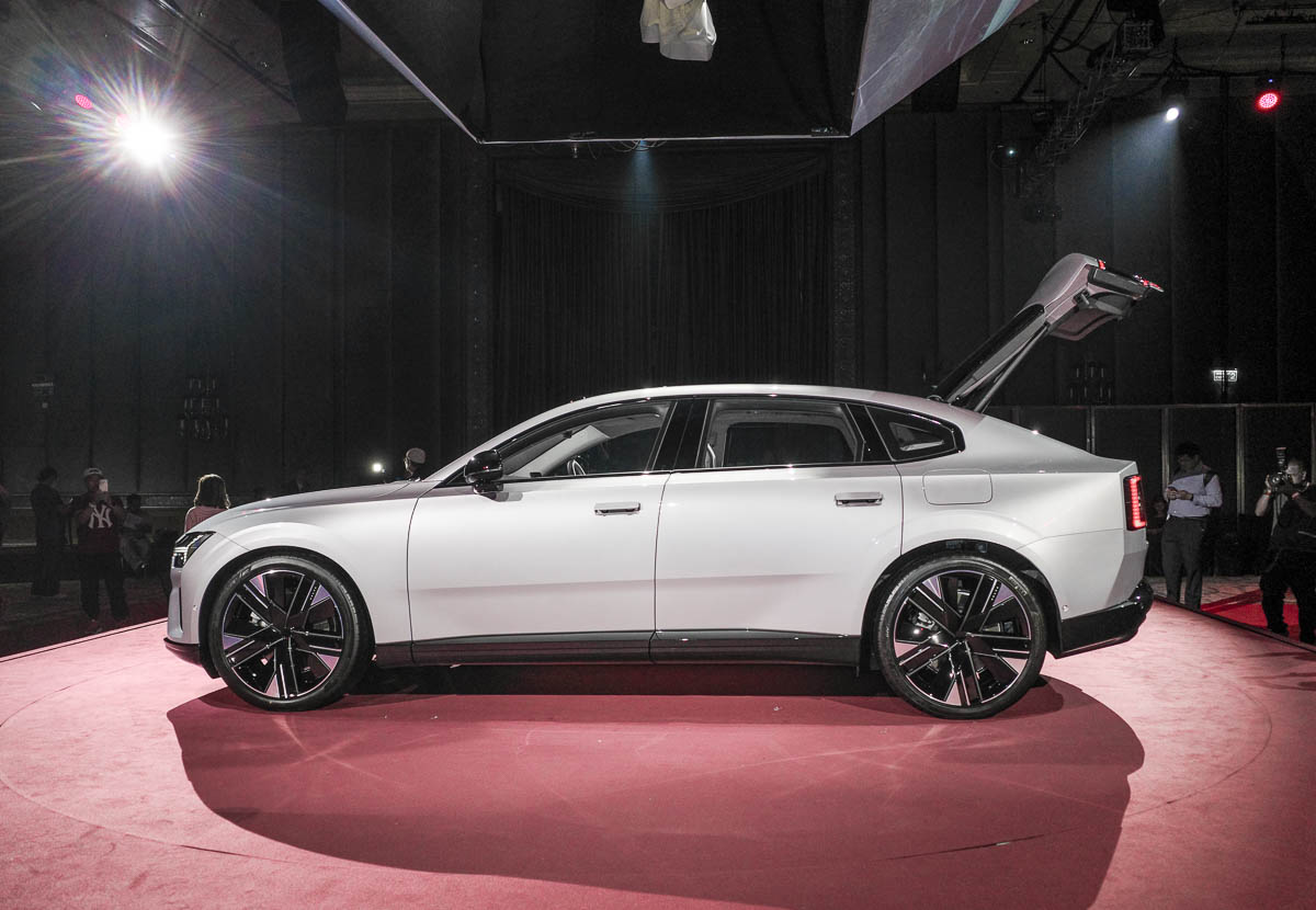 2026 Volvo ES90 东南亚预览:NEDC续航755 km,未来将 CKD 引进大马市场!