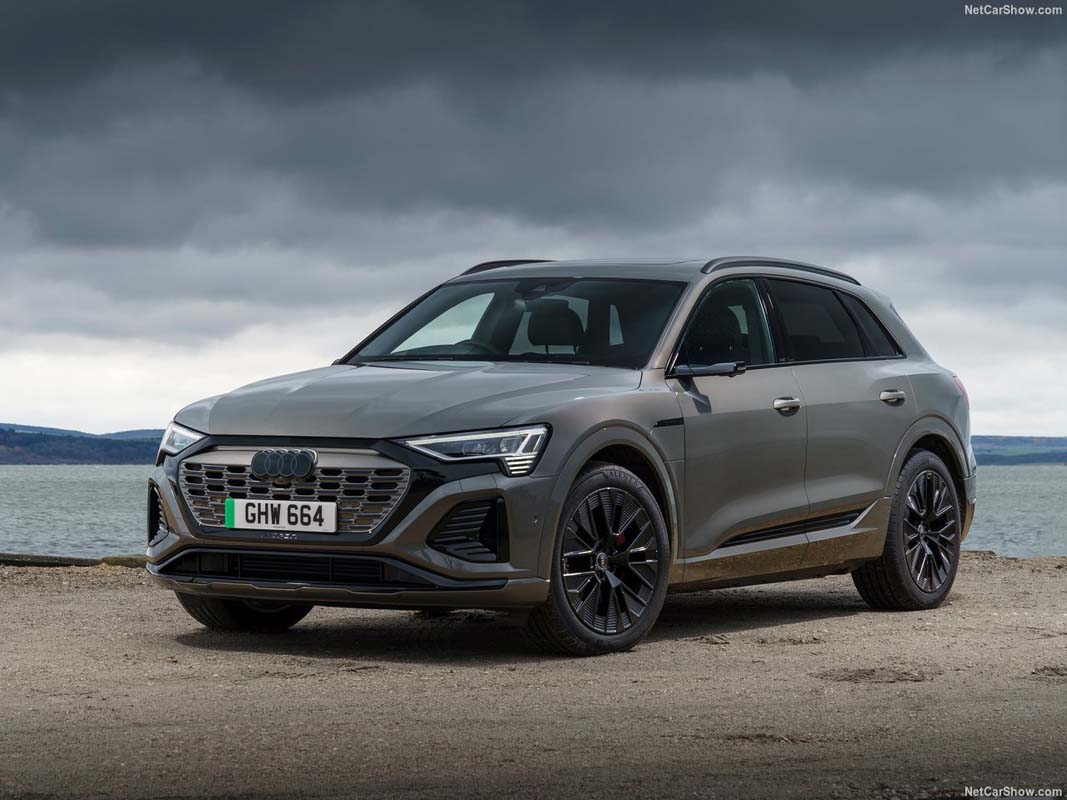 双11惊喜登场！Audi Q8 e-tron 限时优惠价从 RM259,990 起，数量有限！