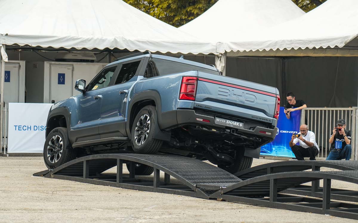 2026 BYD Shark DMO 大马预览：指定对手 Hilux/D-Max、将在明年正式发布！