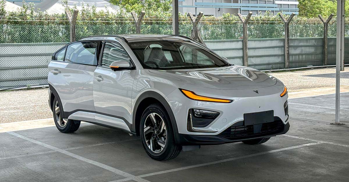 中国政府不禁止 0 公里二手车出口,但是必须获得政府出口许可