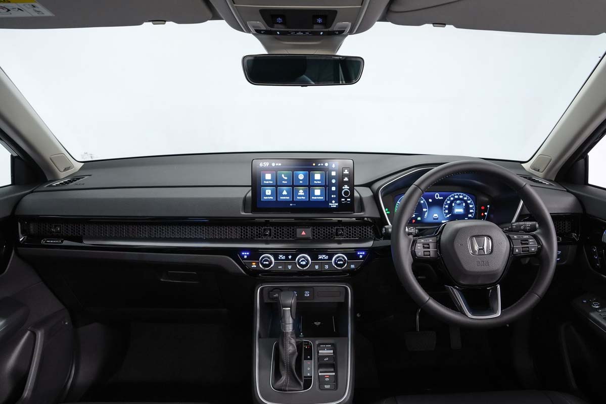 2025 Honda CR-V 小改款泰国开放预订：配备升级、BSM/RCTA为全车系标准配备！