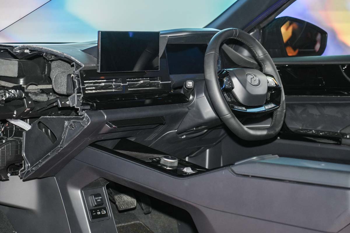 Perodua QV-E 为 100% 大马开发车款、首相安华将其归类为国家重要议程!