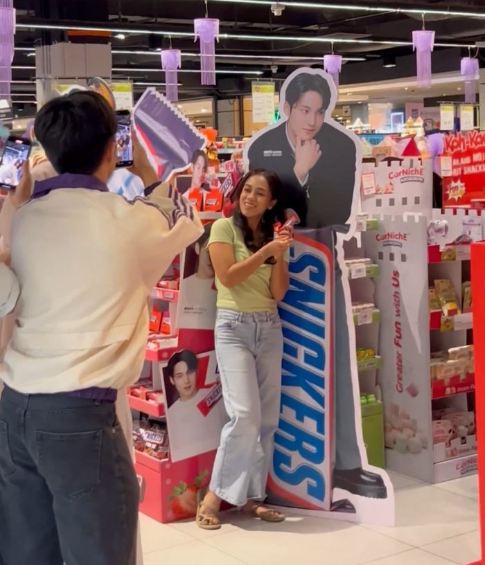 SNICKERS推出全新草莓口味,引发MINGYU粉丝疯狂抢购潮!