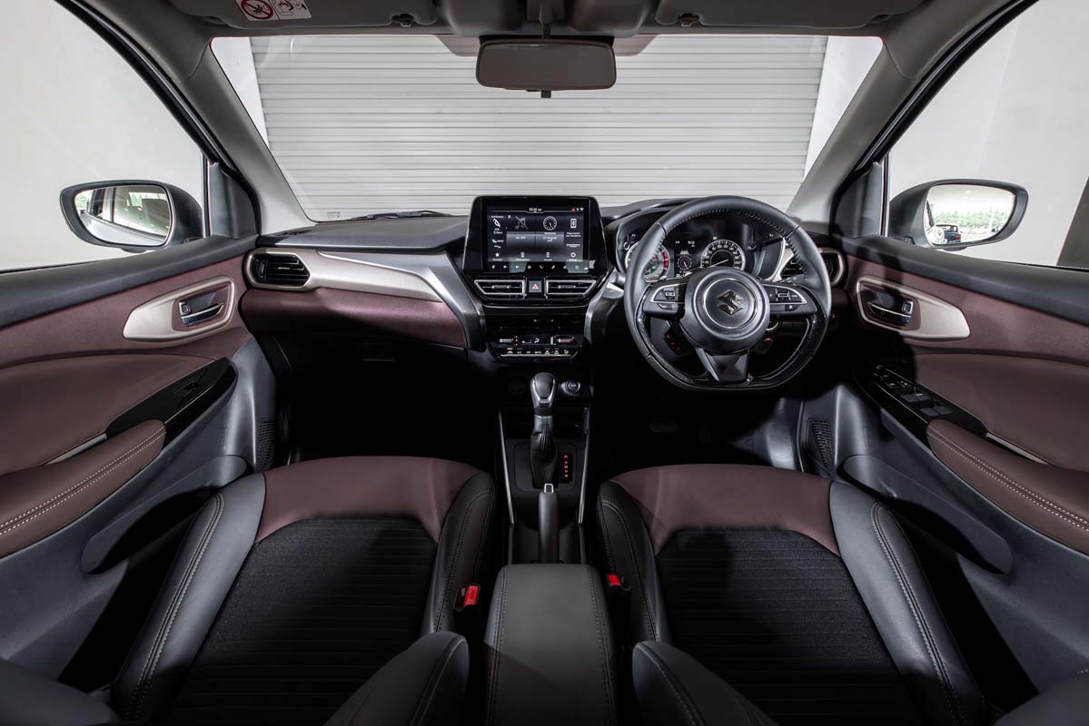 2025 Suzuki Fronx 正式发布：1.5L 自然进气引擎 + 轻混系统，售价 RM147,888 起