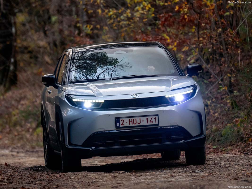 Toyota Urban Cruiser 欧洲正式开卖：小型纯电 SUV WLTP 最大续航达 426 km！