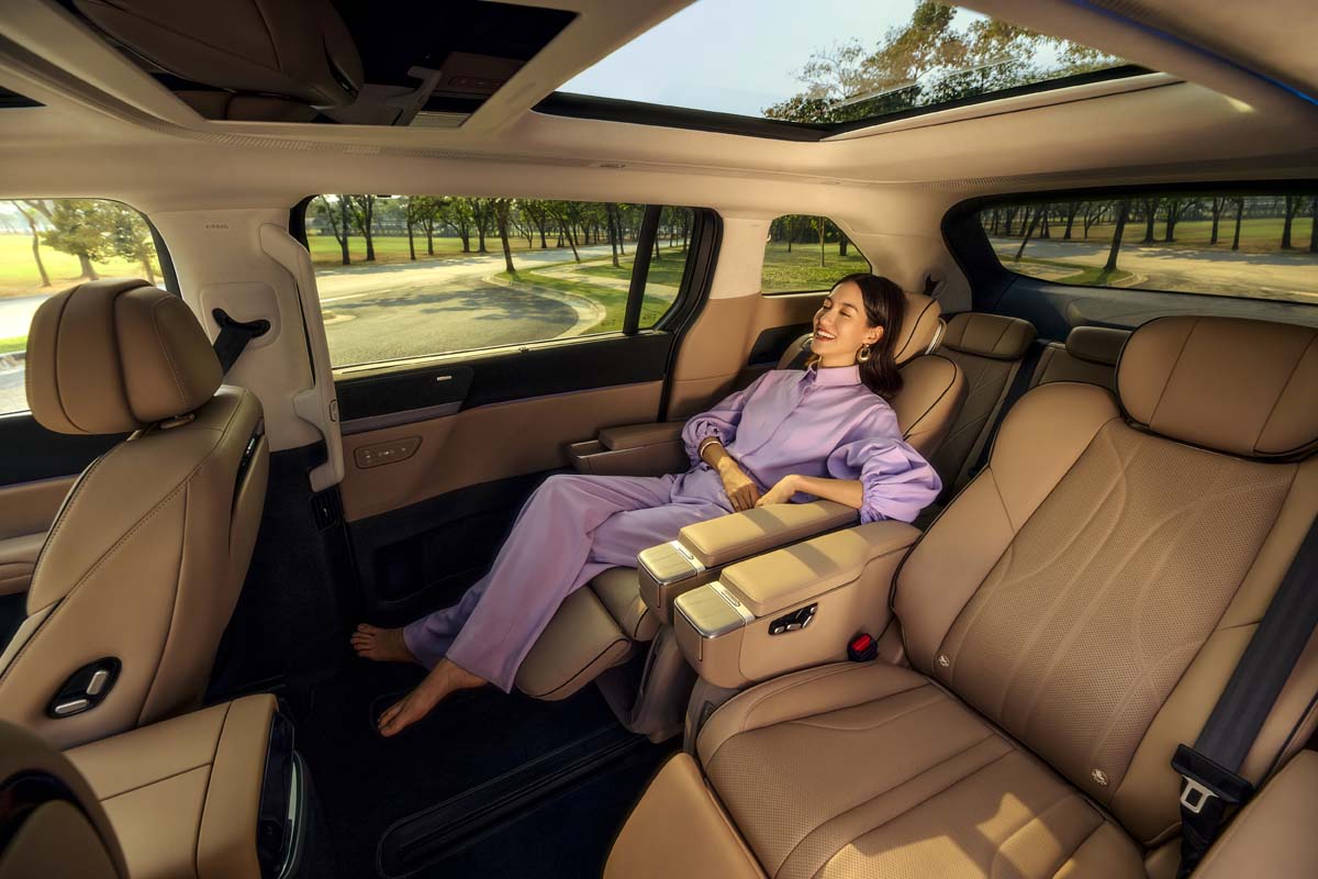 XPENG X9:头等舱级家庭 MPV 体验,随车附送价值 RM5,000 的 11kW Wallbox 充电器