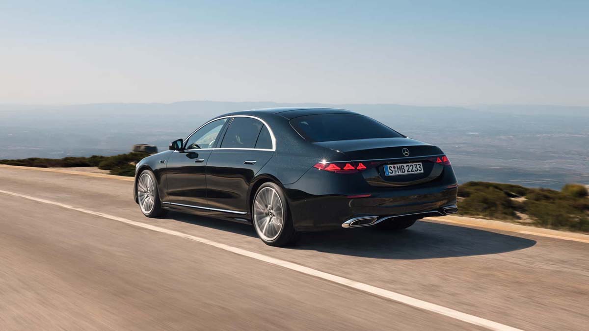 2027 Mercedes-Benz S-Class 正式发布：V8 涡轮正式回归、重新定义德系豪华旗舰标准！