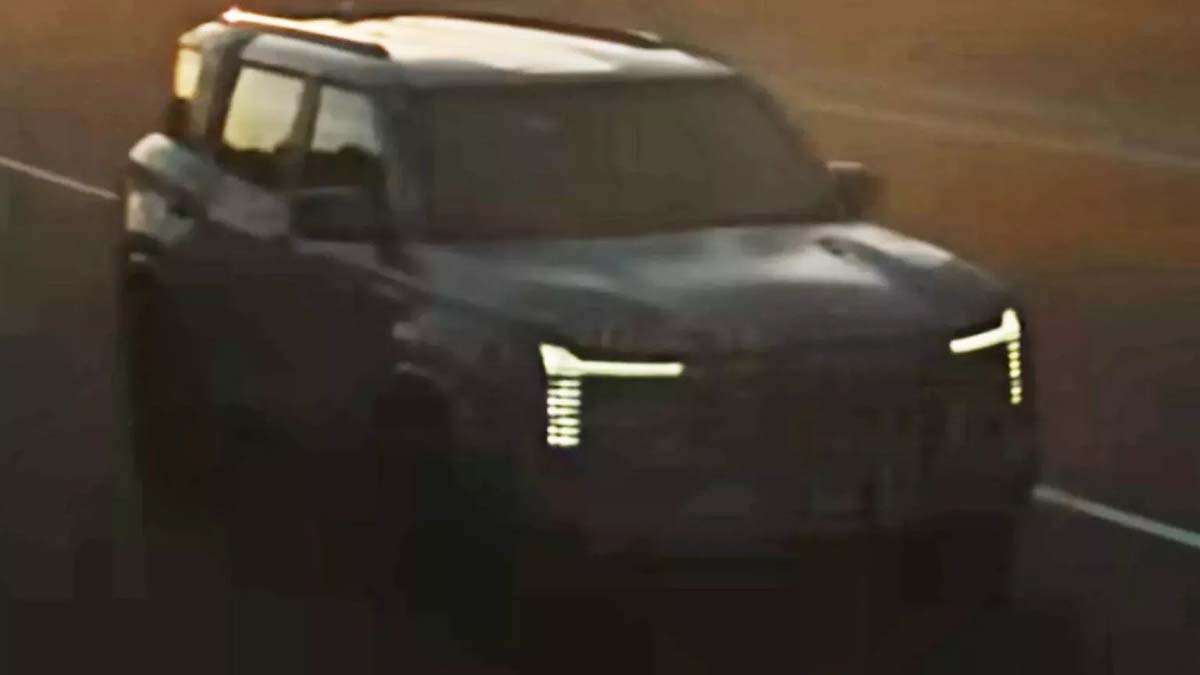 Mitsubishi 确认 2026 推出硬派越野 SUV,或为全新一代 Pajero!