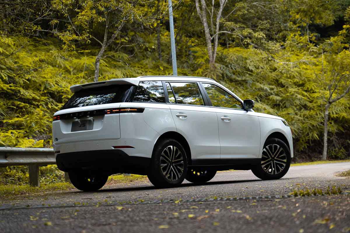 2026 JAECOO J5 将在全国和大众见面!率先体验“迷你路虎”的魅力!