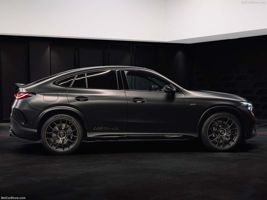 Mercedes-AMG GLC53 4MATIC+ 正式发布：搭载全新 3.0L 直列六缸引擎、0-100 加速仅 4.2 秒！