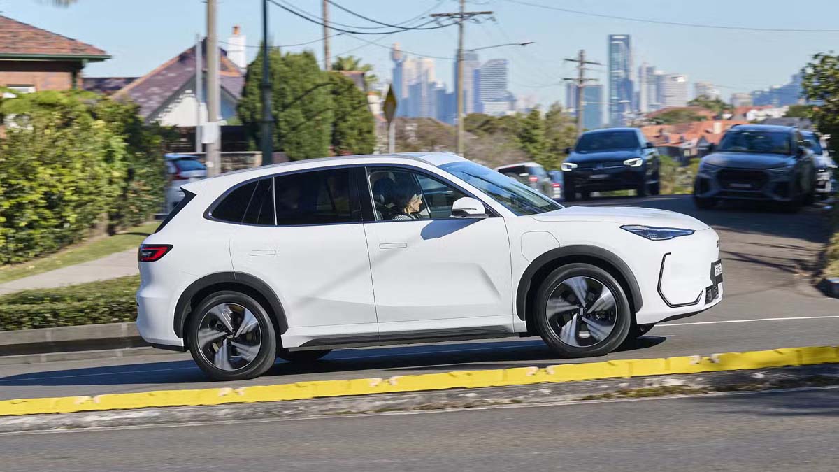 Geely EX5 确定升级大电池，续航可达480 km、本地也会跟进？