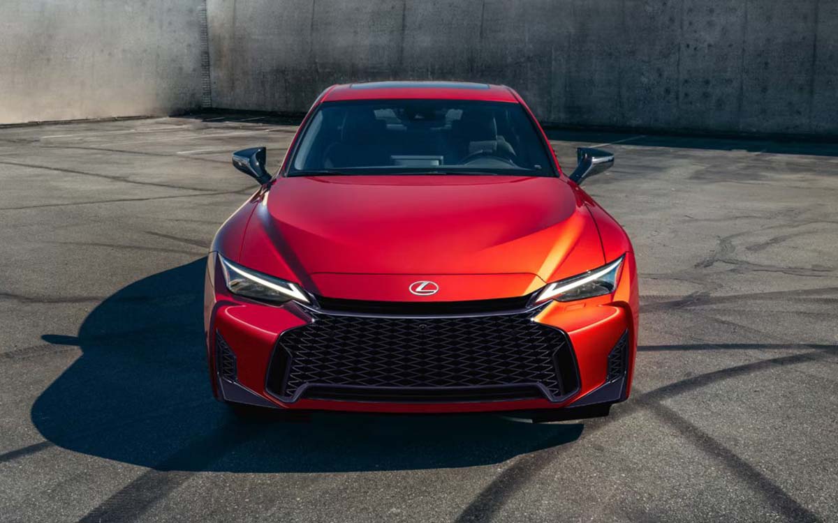 传闻：2026 Lexus IS300 官方将引进我国、搭载2.0L涡轮引擎！