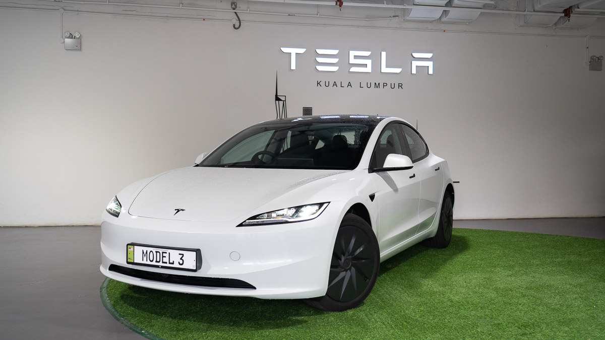 Tesla Model 3 RWD Standard 实拍：比 Corolla 更便宜的特斯拉值不值得买？