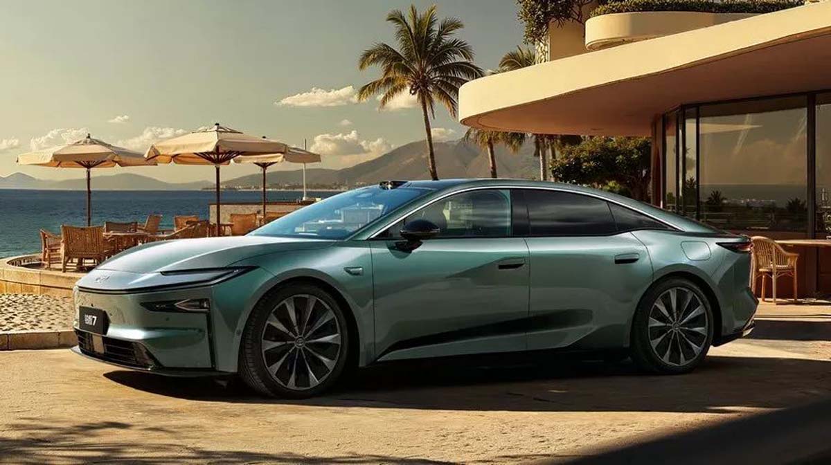 Toyota bZ7 中国正式发布：电动版Camry搭载华为智能座舱、CLTC续航最大达到710 km！