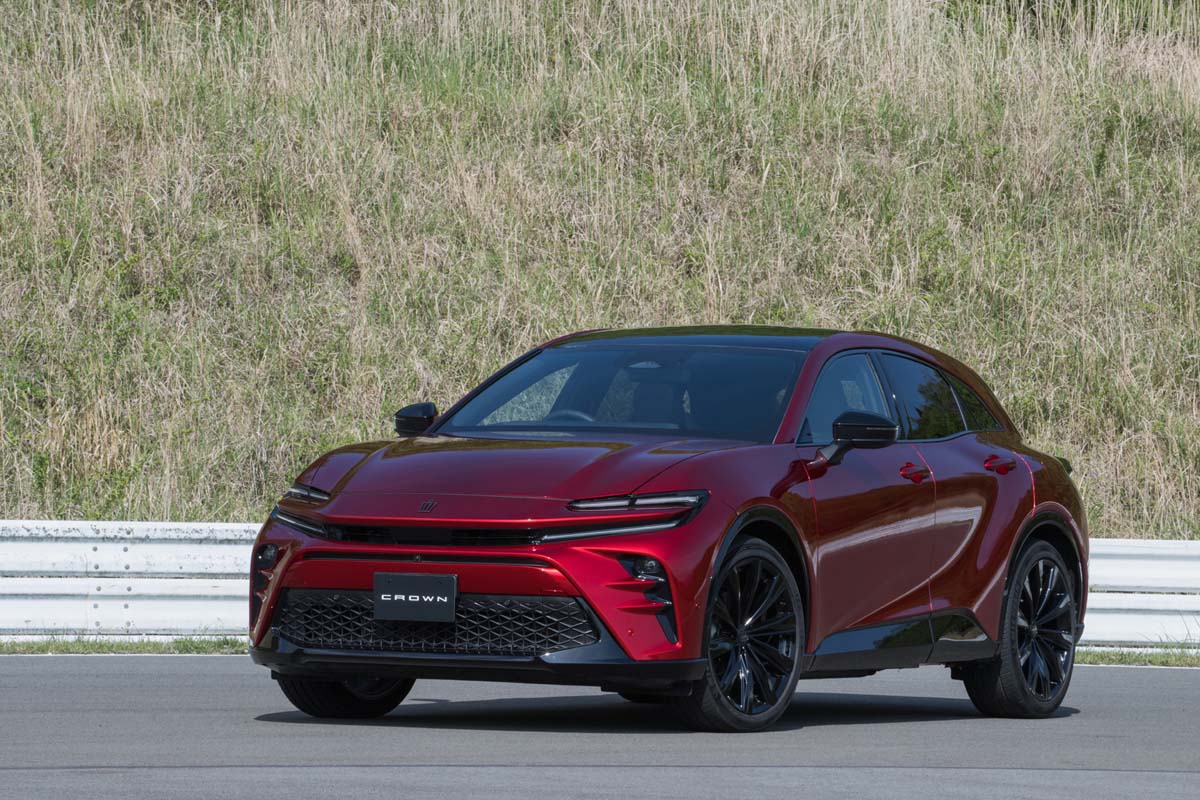 Toyota Crown Sport 现在约RM 250,000即可入手、你会选择这款“平民法拉利”吗？