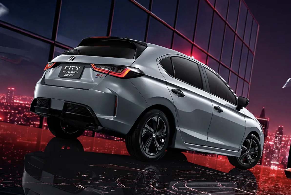 Honda City Hatchback 小改款泰国预告登场，提供 e:HEV/ VTEC Turbo 双引擎选项！