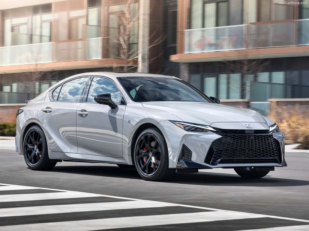 2026 Lexus IS 传闻将进军我国市场：仅提供2.5L HEV/3.5L V6引擎？
