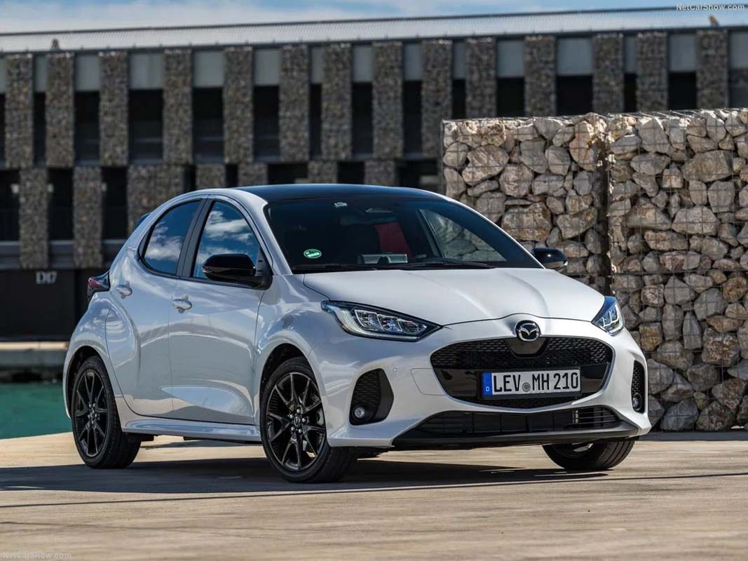 2026 Mazda2 Hybrid 欧洲正式发布：1.5L混合动力引擎116 PS、0-100加速9.7秒！