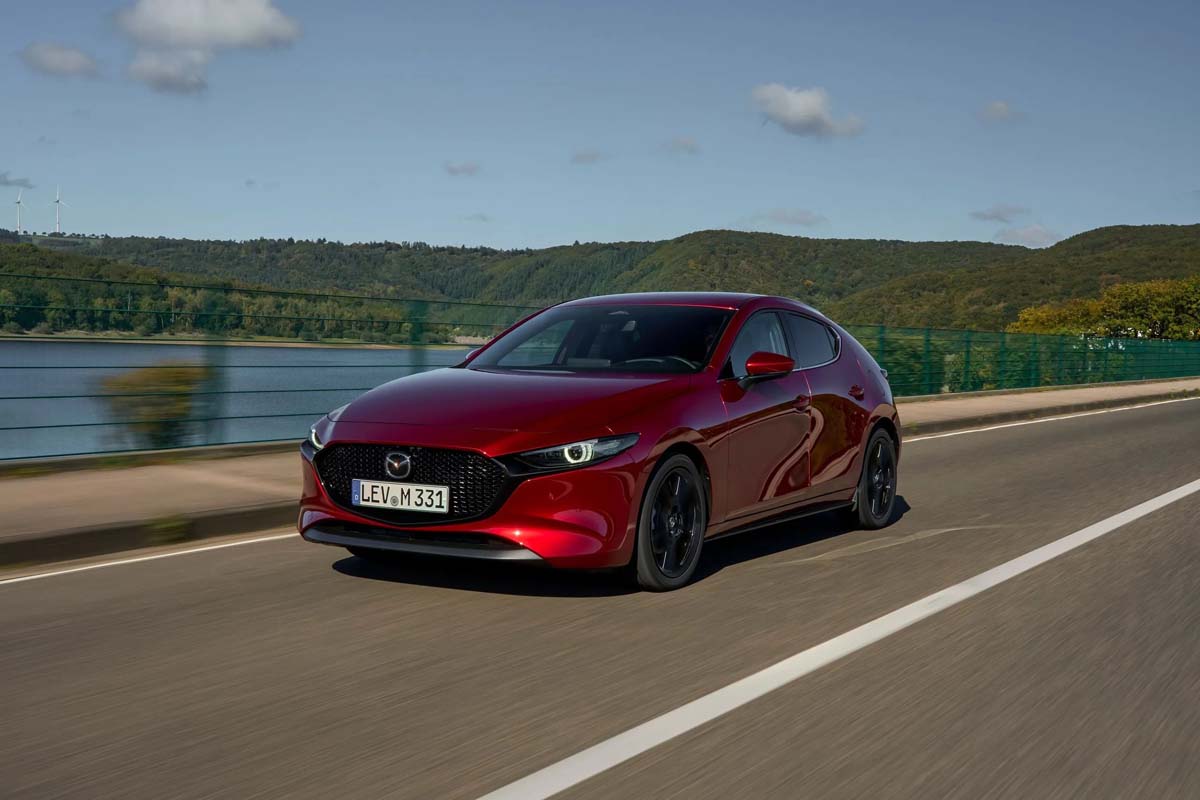 Mazda3 升级版欧洲登场:延续 Skyactiv-X 引擎、最大马力186 Hp!