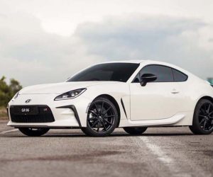 年轻人的第一辆跑车？ Toyota GR86 现在只需要约 RM 150,000 就可以入手！