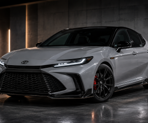 Toyota 注册 Camry Apex 商标、凯美瑞运动版或将登场！