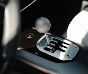 Ferrari 12Cilindri Manuale 正式发布：同时具备手排/自排、全球限量1499辆！