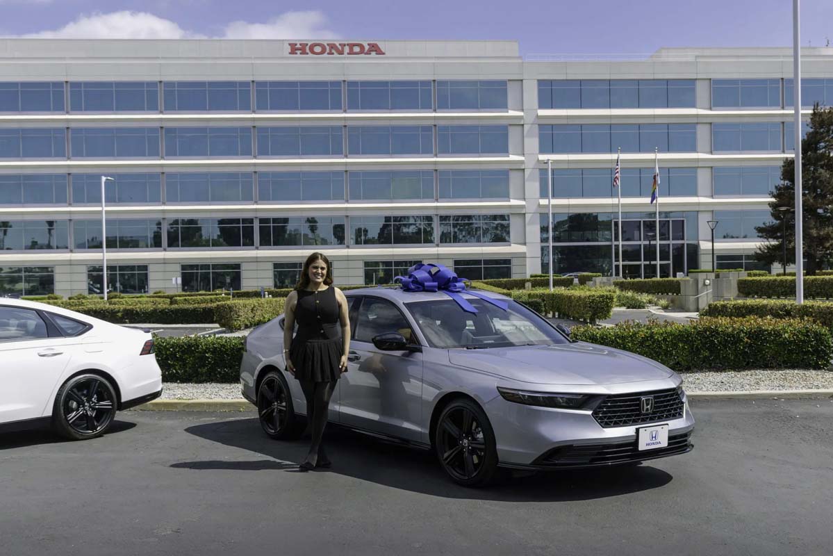 Honda Accord 全球累计销量突破 1,500 万辆!两姐妹分别成为第 1,500 万与第 15,000,001 位车主