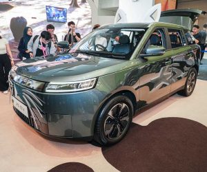 JAECOO J5 EV 大马首次公开亮相：WLTP 续航 402 km、CATL 电池、宠物友善设计，今年内正式发布！