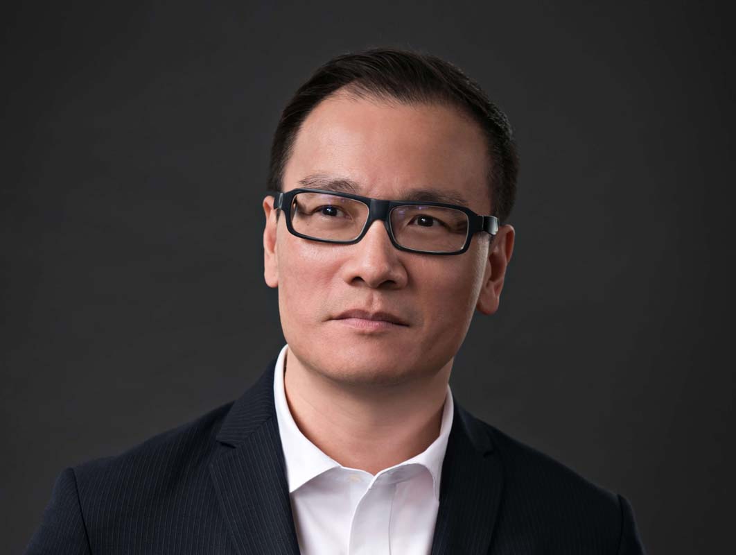 Proton 工程师到 BMW Malaysia 首位本地总经理!Raymond Tan 的逆袭故事,见证马来西亚汽车人才崛起