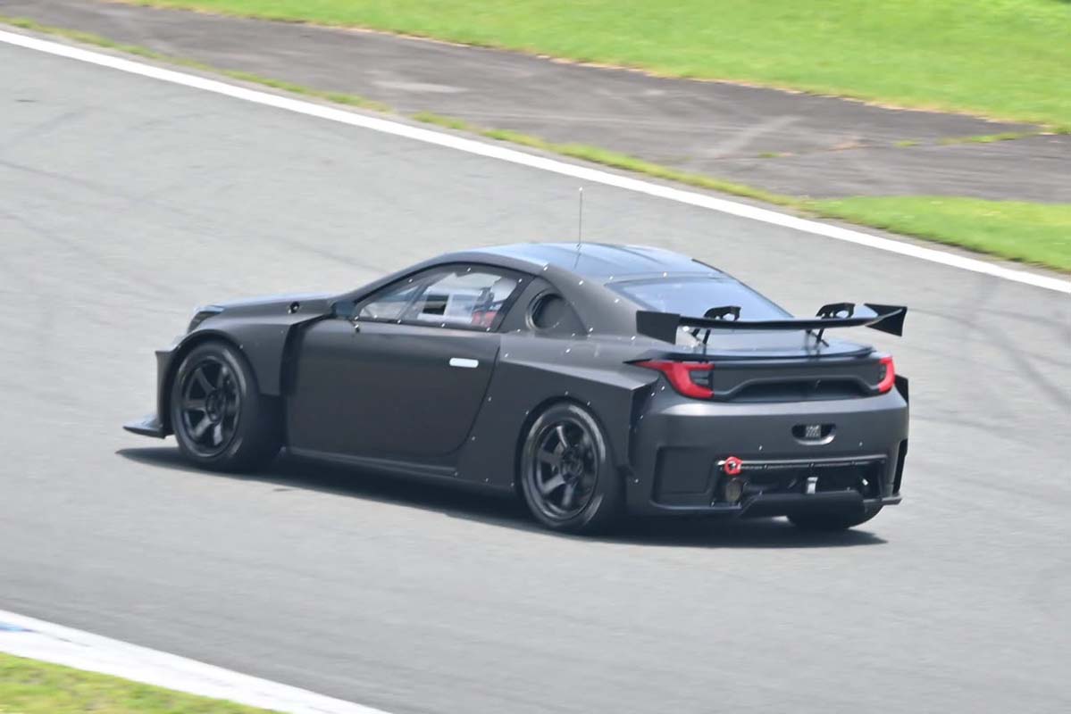 Toyota MR2 正式现身:全新 Mid Engine 设计、最大马力超 400 Hp!