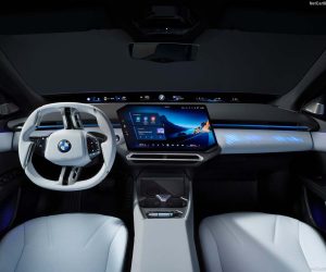 BMW认为按键时代正在改变！未来汽车靠AI语音取代传统操作！