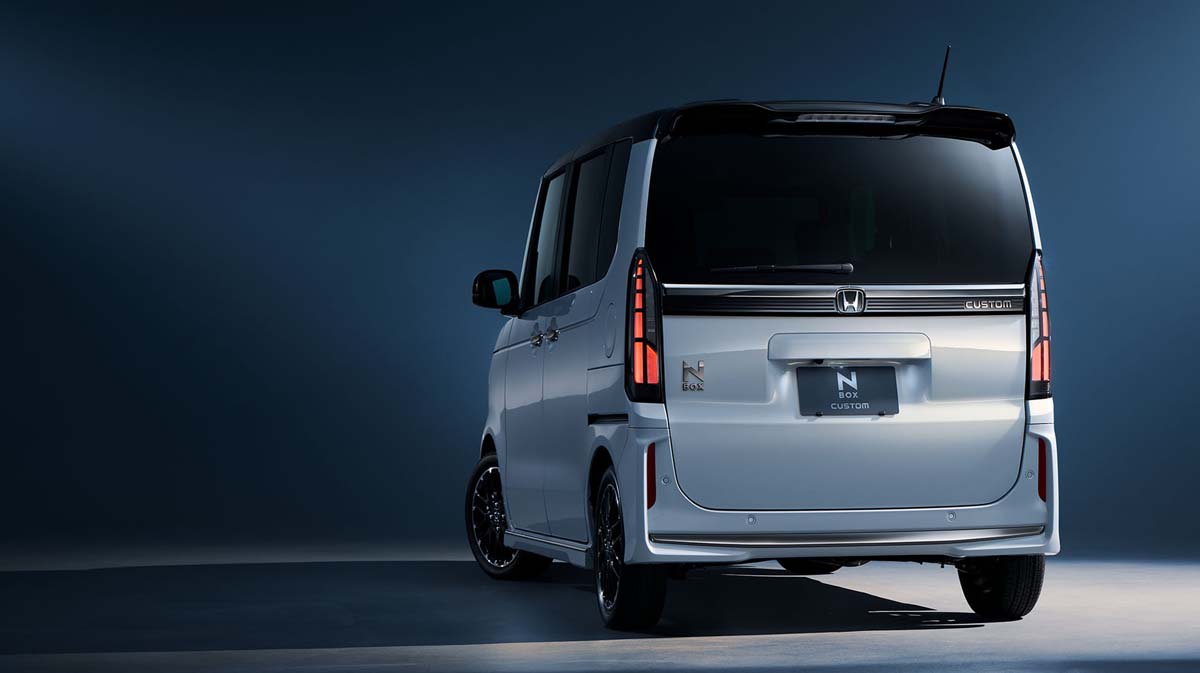Honda N-BOX 凭什么成为日本街车之神？累计销量突破300万辆！