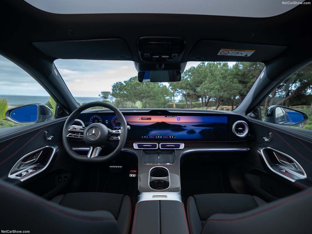 Mercedes-Benz 承认取消实体按键走得太远：未来新车将重新加入常用按钮