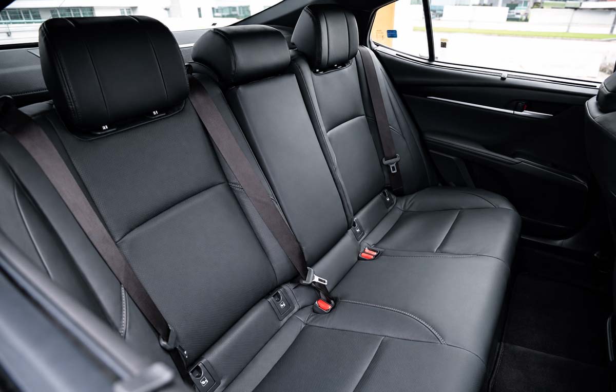 同一辆 Toyota Camry 差 RM 83,366！为什么半岛和浮罗交怡汽车售价差距这么高？