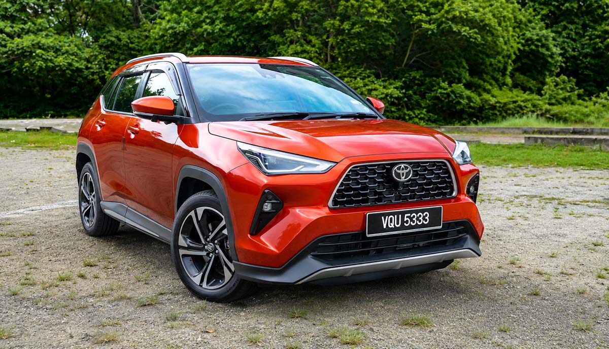 2026 Toyota Yaris Cross HEV 大马试驾：111 PS不快，但省油、舒服才是它真正的卖点！