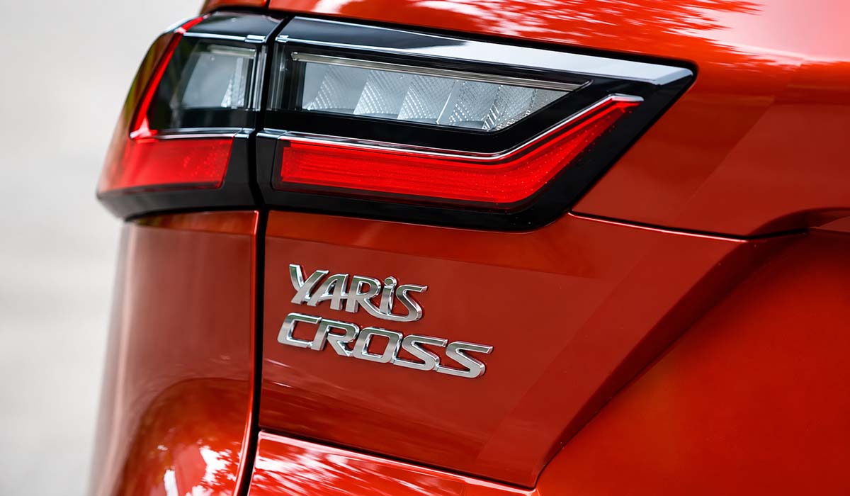 2026 Toyota Yaris Cross HEV 大马试驾：111 PS不快，但省油、舒服才是它真正的卖点！