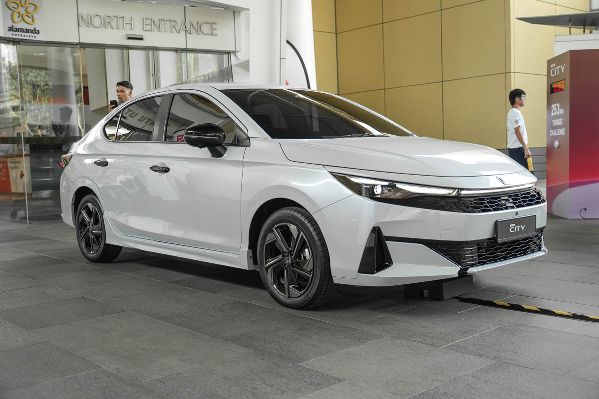 2026 Honda City 大马版实拍：全新外观+双引擎选项、现在已经公开预览！